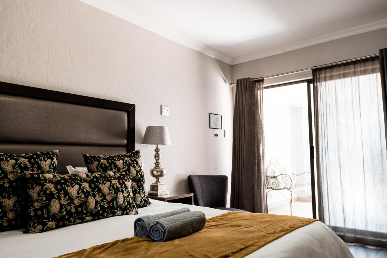 Villa Gracia Guesthouse เคลิร์กสดอร์ป ภายนอก รูปภาพ
